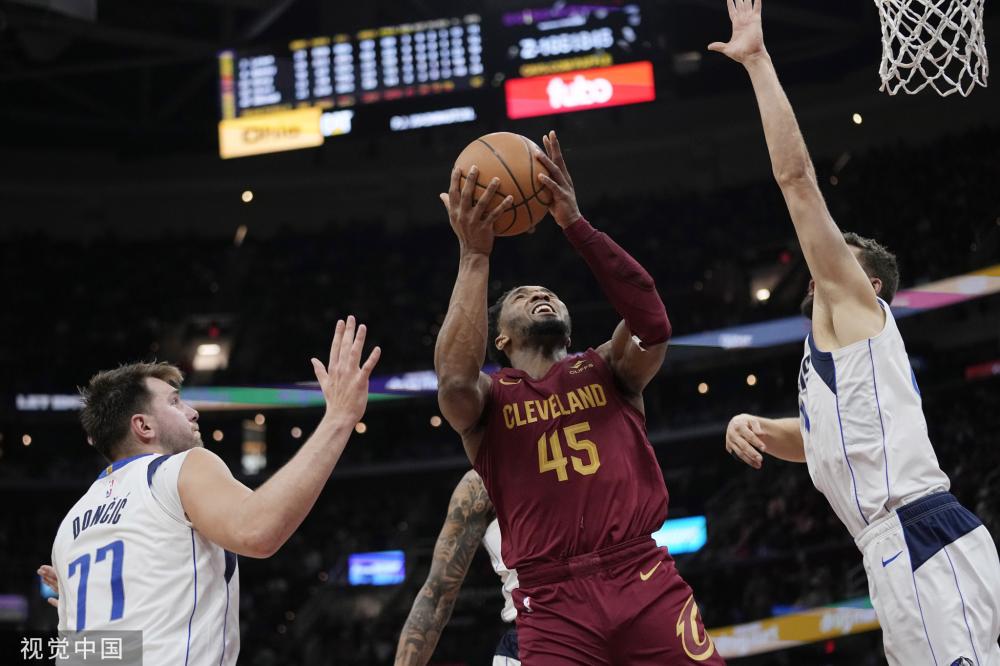 球迷期待着 球迷期待着