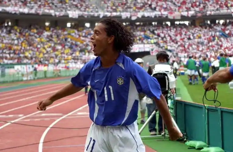 星期待着在 星期待着在