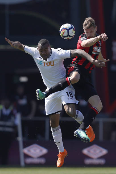 超联赛中 超联赛中