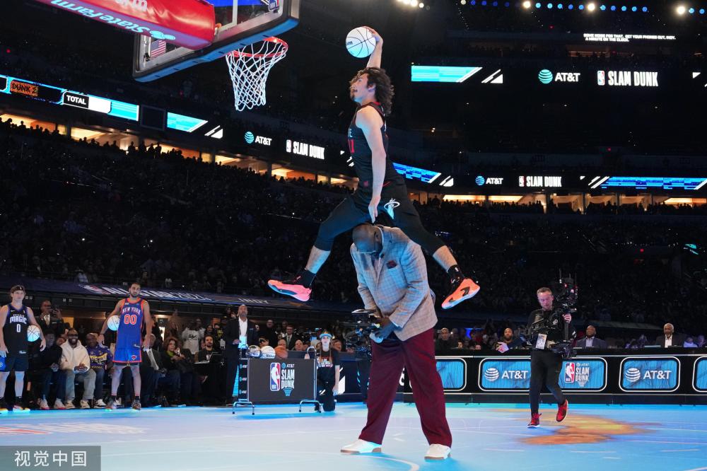 米兰队内进行内部教学赛，一线队3-0击败米兰未来.