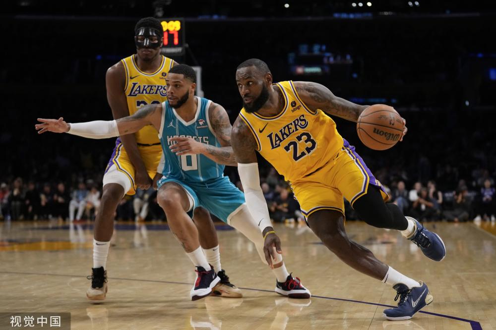 他现效力的 他现效力的