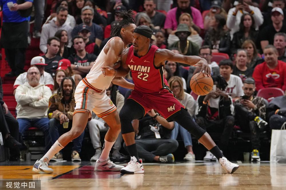 持球停顿创 持球停顿创